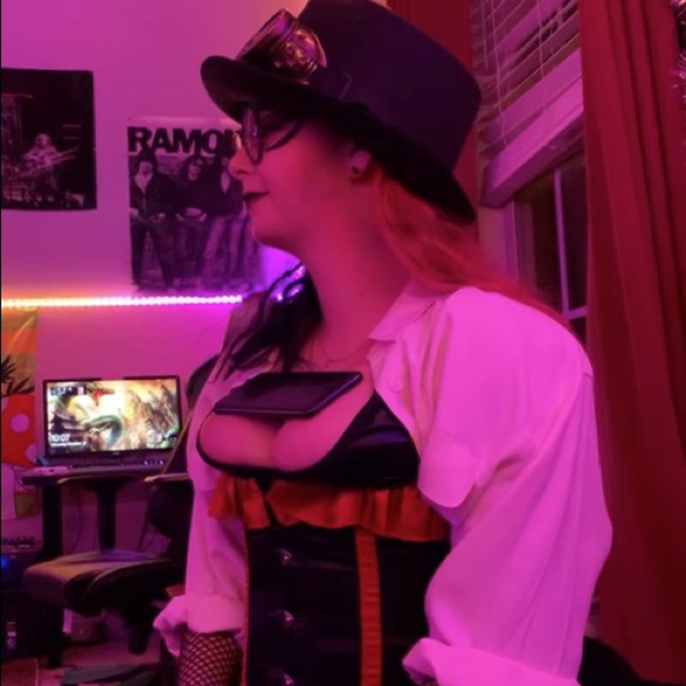 Meet your Posher, Kaitlyn